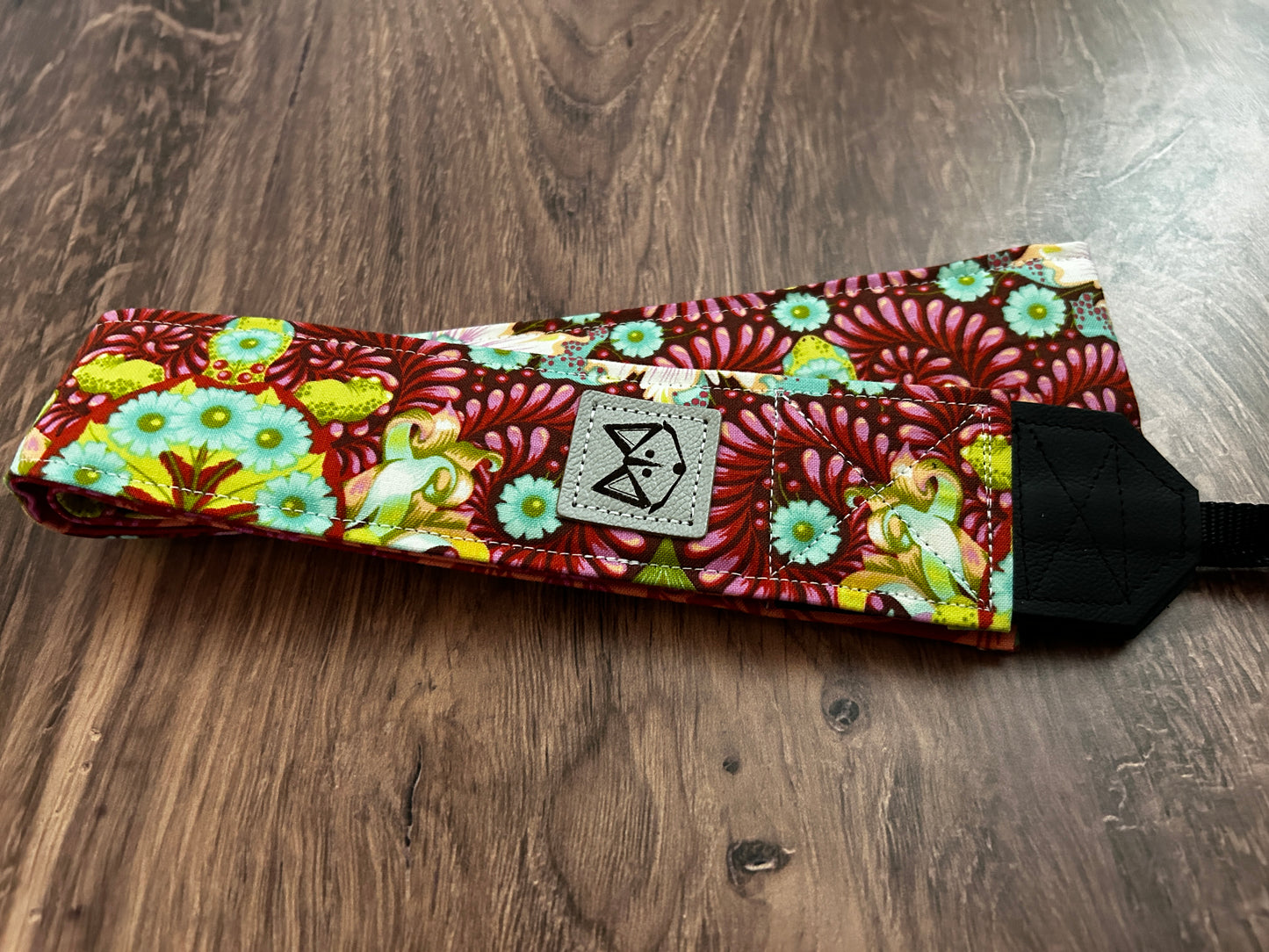 Floral Adjustable Handmade Fabric Camera Strap - DSLR Strap - Photography Accessories - Flower - Artistic - Gift