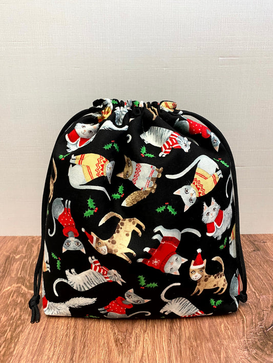 Christmas Cats Project Bag - Handmade - Drawstring Bag – Knitting Bag – Crochet Bag - Toy Sack - Bingo Bag – Cross Stitch Bag – Sweaters