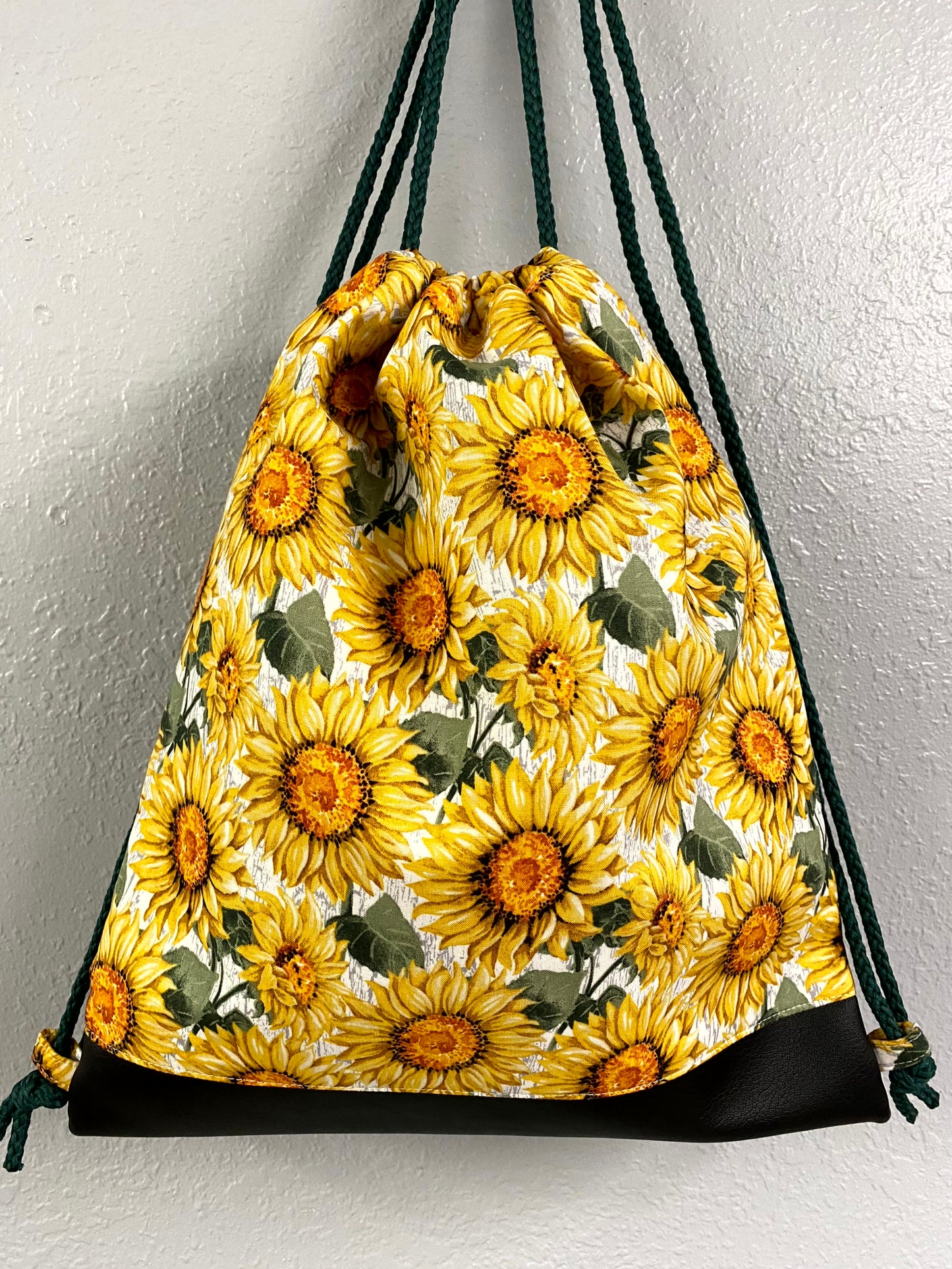 Sunflower Drawstring Bag - Handmade Drawstring Bag – Drawstring Backpack - On the Go Bag - Toy Sack - Flower - Floral