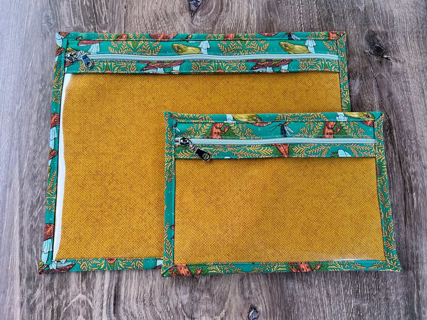 Vinyl Cross Stitch Project Bag - Embroidery bag - Knitting & Crochet Bag - Organizer - Notions - Frog - Lizard - Mushroom - Reptile