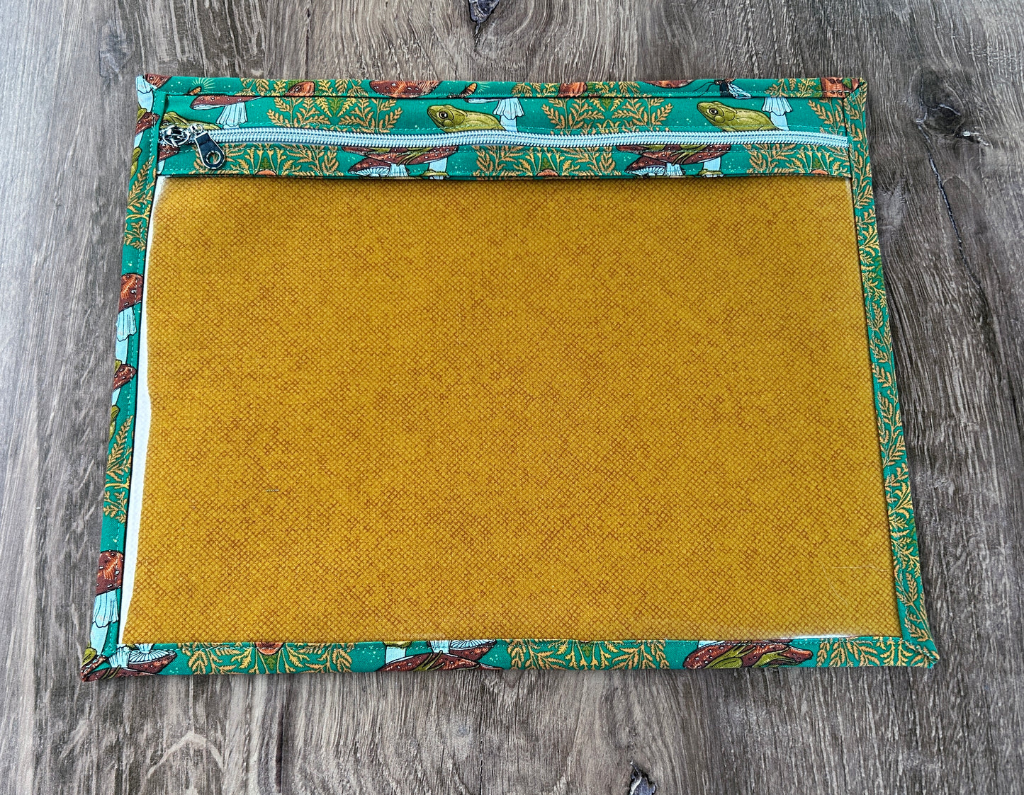 Vinyl Cross Stitch Project Bag - Embroidery bag - Knitting & Crochet Bag - Organizer - Notions - Frog - Lizard - Mushroom - Reptile