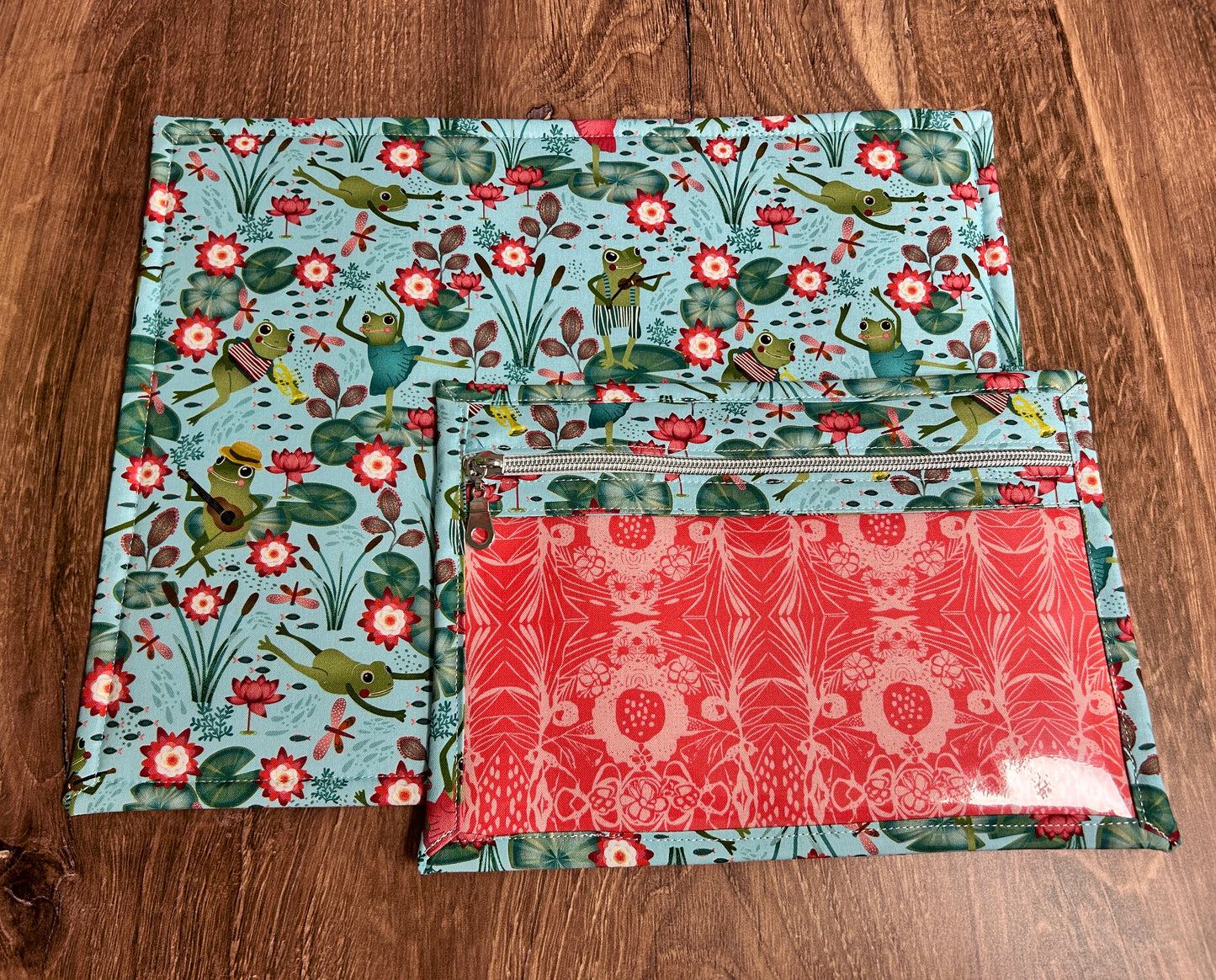 Vinyl Cross Stitch Project Bag - Embroidery bag - Knitting & Crochet Bag - Organizer - Notions - Vinyl Frog Project Bag - Frog