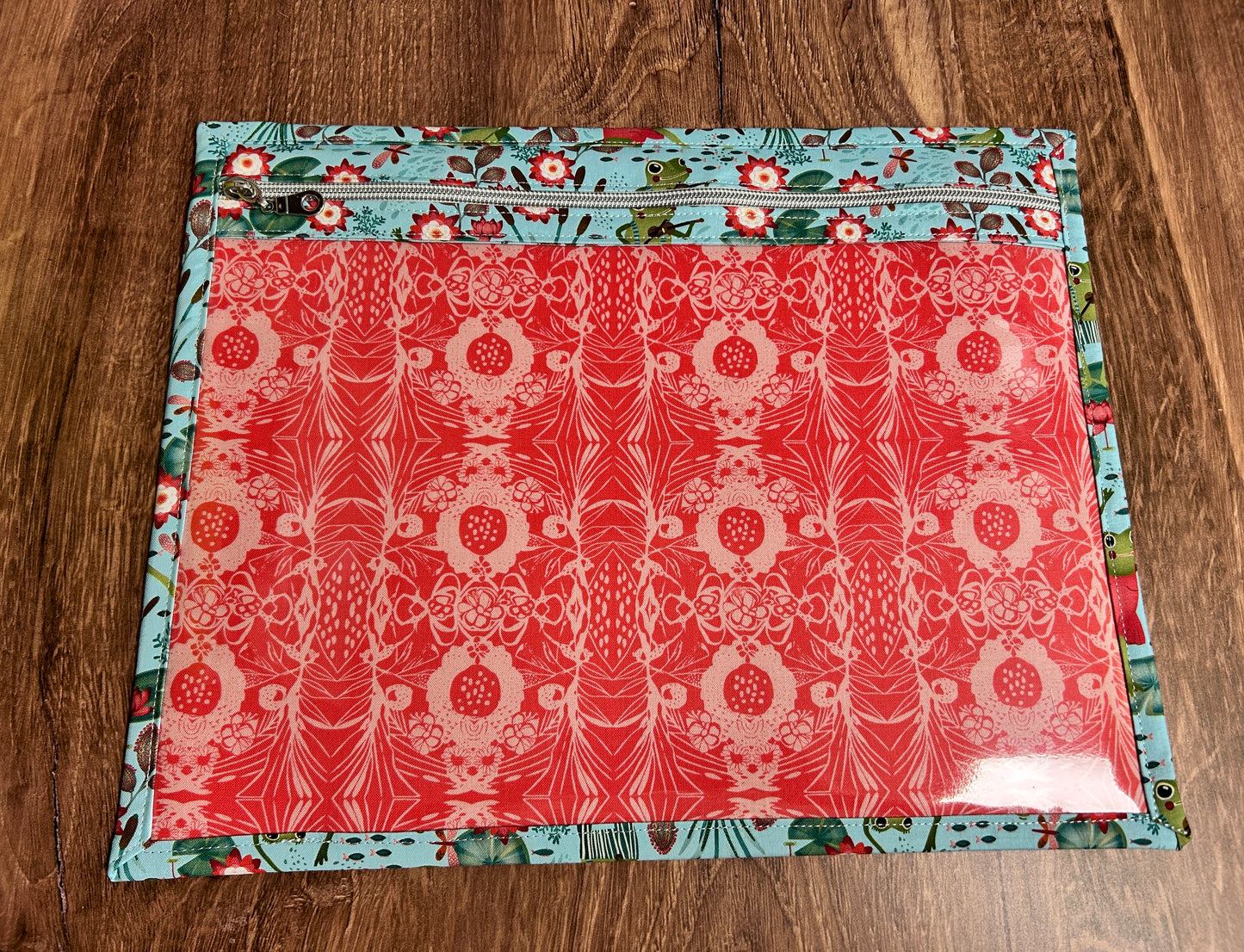 Vinyl Cross Stitch Project Bag - Embroidery bag - Knitting & Crochet Bag - Organizer - Notions - Vinyl Frog Project Bag - Frog