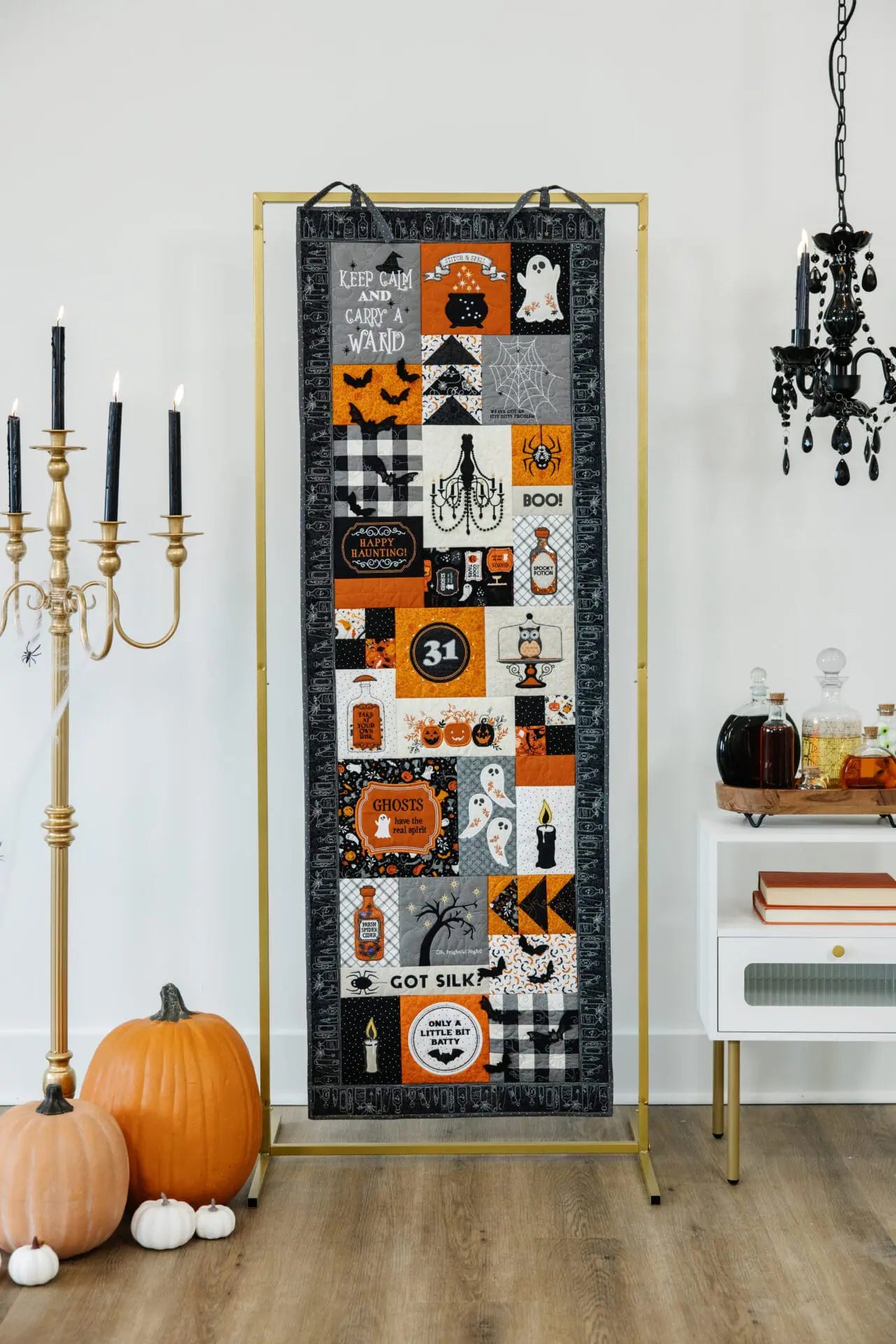 Kimberbell Designs - Pumpkins and Potions Ladder Quilt Book with CD - #KD817