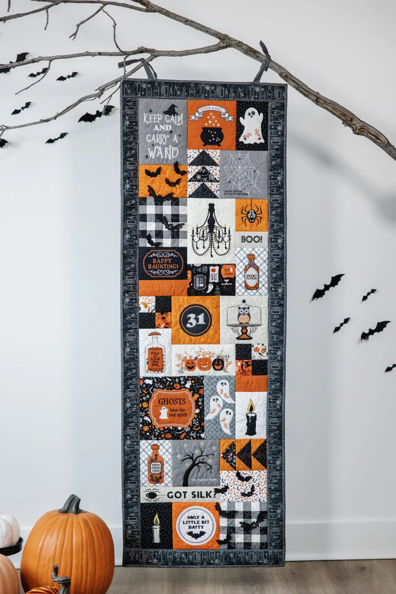 Kimberbell Designs - Pumpkins and Potions Ladder Quilt Book with CD - #KD817