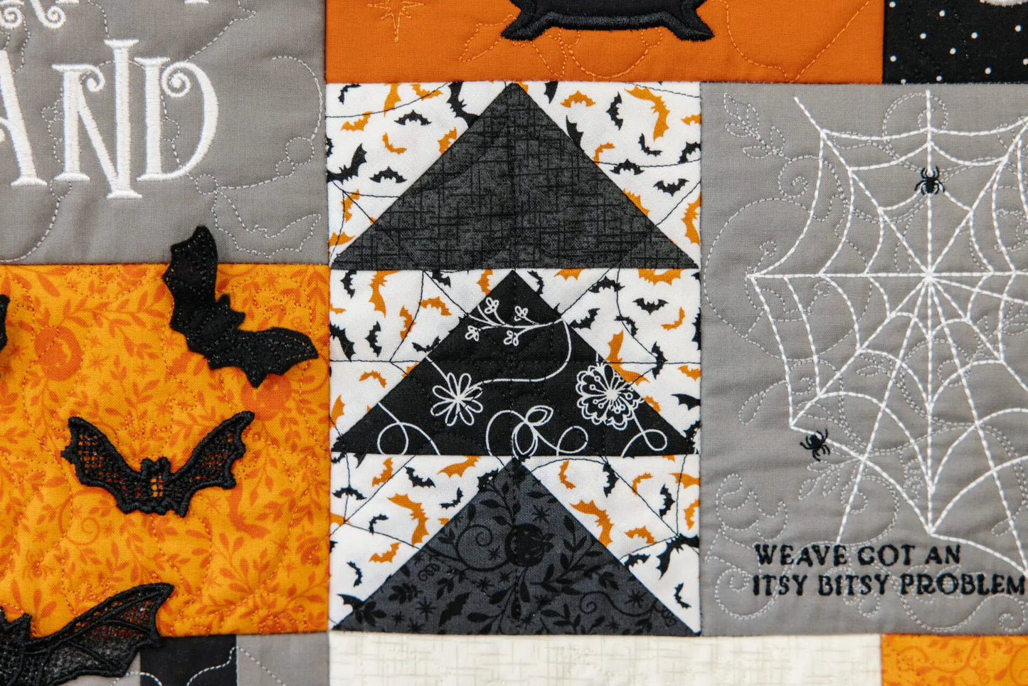 Kimberbell Designs - Pumpkins and Potions Ladder Quilt Book with CD - #KD817