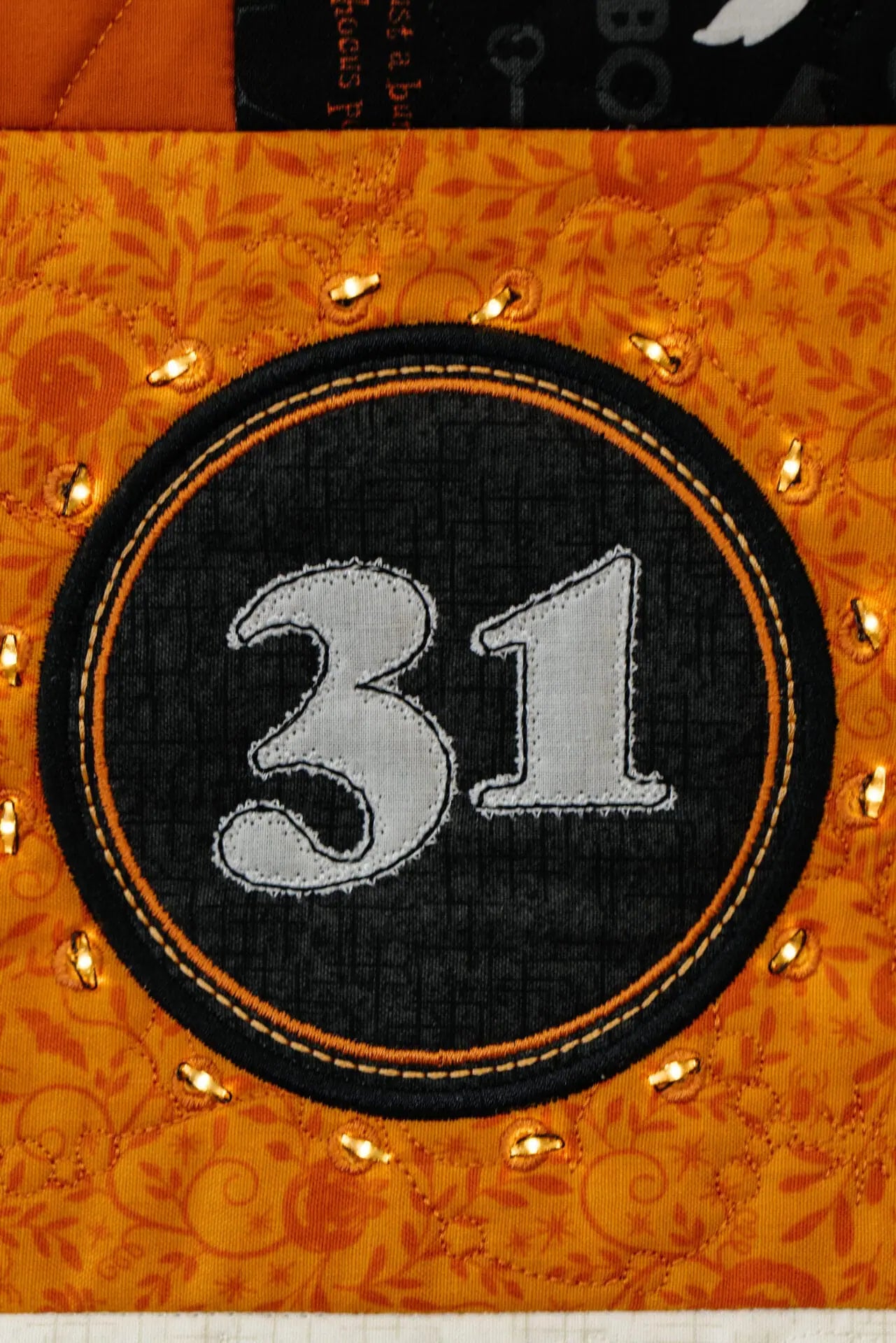 Kimberbell Designs - Pumpkins and Potions Ladder Quilt Book with CD - #KD817
